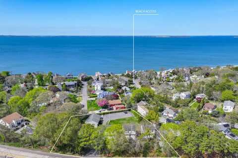 73 North Road, Hampton Bays, NY 11946