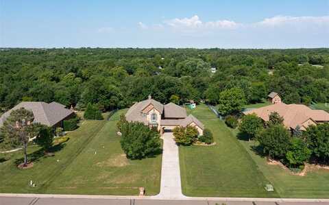 5905 Smoky Hill Trail, Edmond, OK 73034