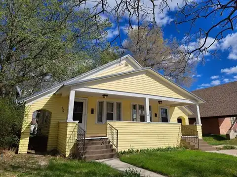 358-360 Chadron Ave, Chadron, NE 69337