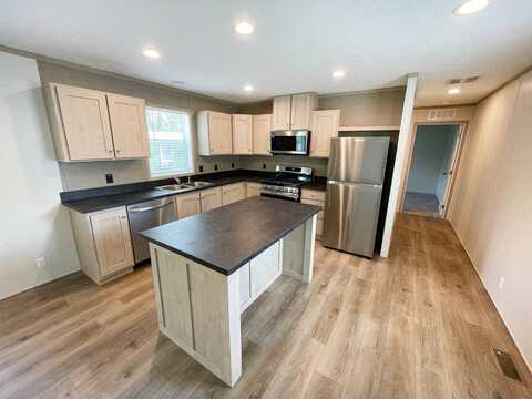108 Woodmoor Court, Leavenworth, KS 66048