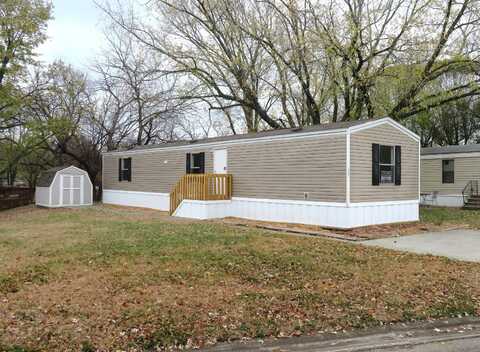 124 SE Willow Way, Topeka, KS 66609