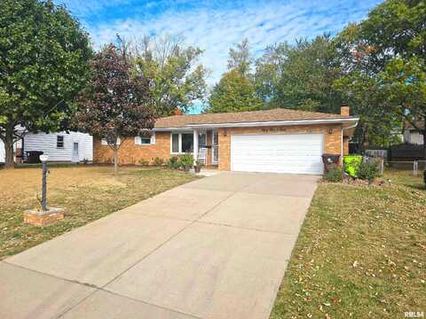 3303 W CHARTWELL Road, Peoria, IL 61614