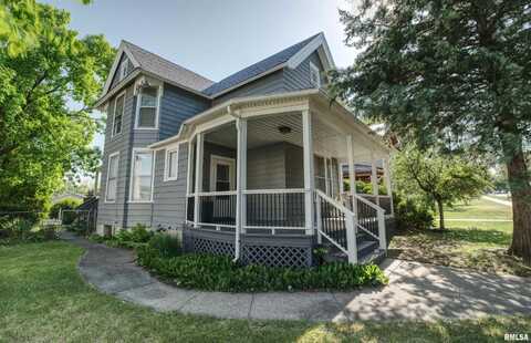 541 10TH Avenue South, Clinton, IA 52732