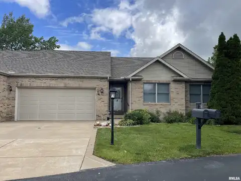 7501 N VILLA LAKE Drive, Peoria, IL 61614