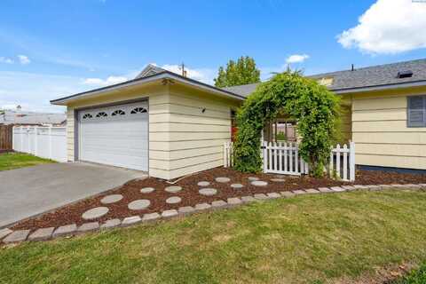 2412 Tinkle St., Richland, WA 99354