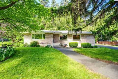 609 N Perkins Ave, Colfax, WA 99111