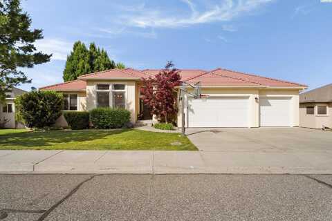 1352 Chardonnay Dr, Richland, WA 99352