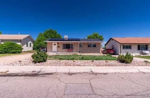 1611 Englewood Dr, Pueblo, CO 81005