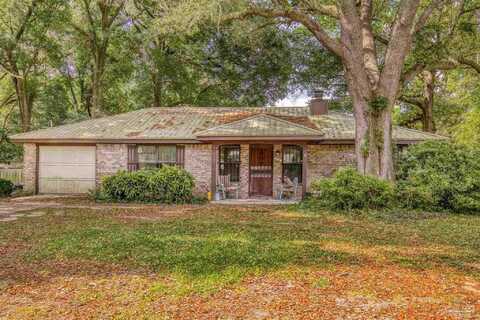 921 Candlestick Dr, Pensacola, FL 32514