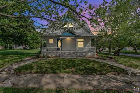 312 Pine ST, Eskridge, KS 66423
