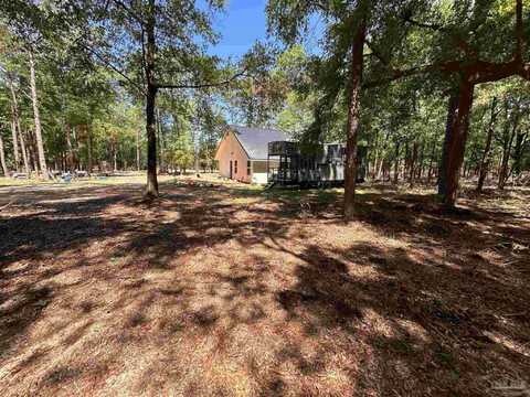 46 Caswell Dr, Defuniak Springs, FL 32435