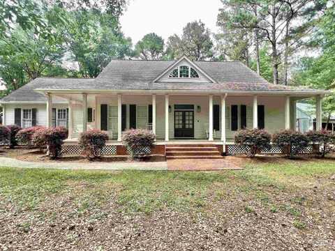 151 Mockingbird Ln, Atmore, AL 36502