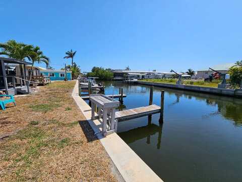 2581 Oleander St, Saint James City, FL 33956