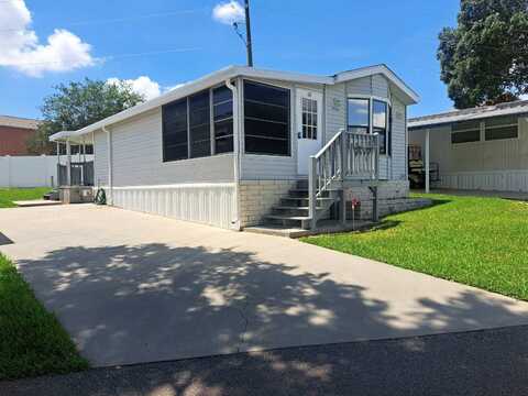 38644 A P Hill Rd, Zephyrhills, FL 33540