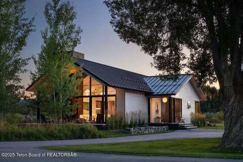 2075 SOUTH PARK RANCH ROAD, Jackson, WY 83001
