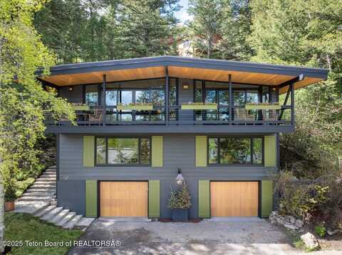 735 SNOW KING Drive, Jackson, WY 83001
