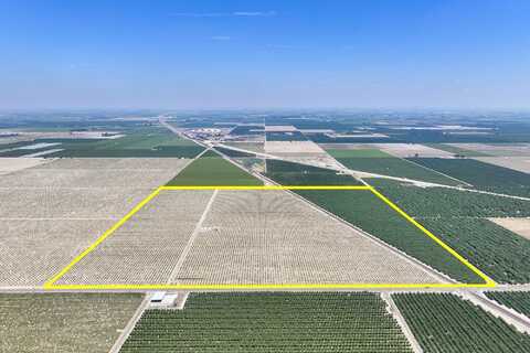 16495 S Minnewawa Avenue, Selma, CA 93662