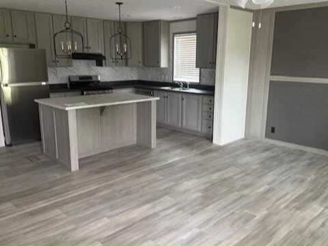 18 FAIRLANE CT, Madison, WI 53713