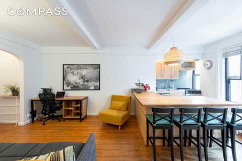 339 East 58th Street, New York, NY 10022