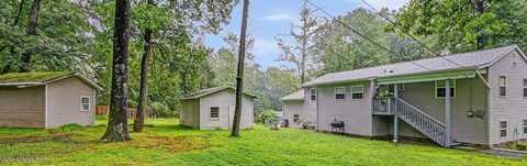 2411 Larkspur Drive, Stroudsburg, PA 18360