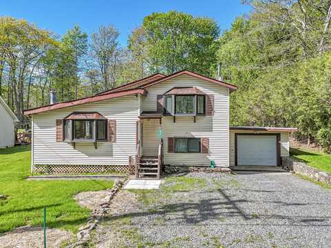 217 Coach Road, Tobyhanna, PA 18466