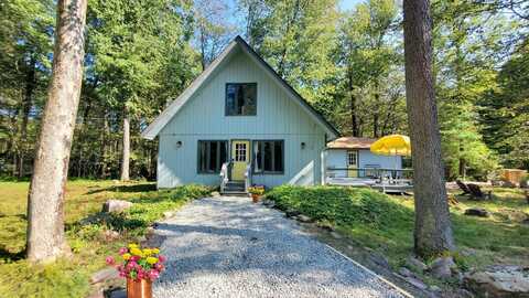 130 Sweet Briar Road, Pocono Pines, PA 18350