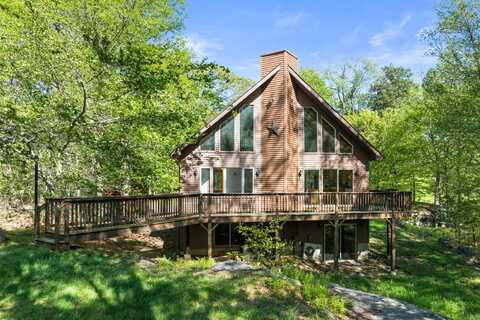 2107 Lenape Terrace, Canadensis, PA 18325