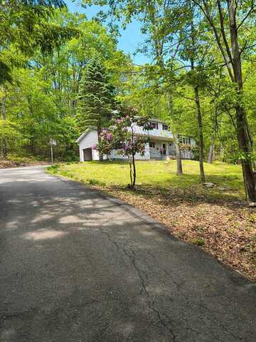1019 Jackson View Road, Stroudsburg, PA 18360