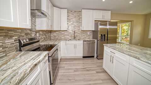 36 Cobblewood Drive, Mount Pocono, PA 18344