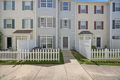 8630 Neuse Landing, Raleigh, NC 27616
