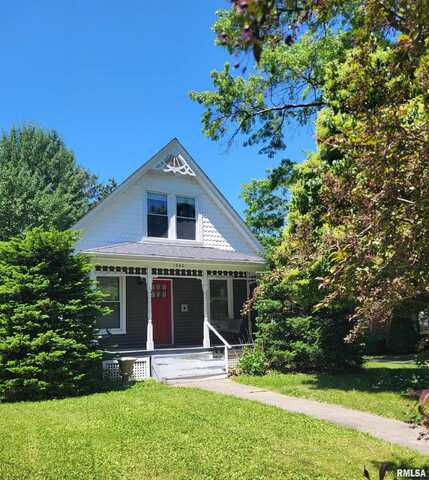1660 N Prairie Street, Galesburg, IL 61401