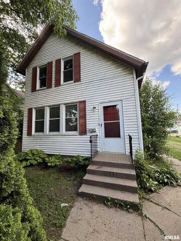 837 19TH Avenue, Moline, IL 61265