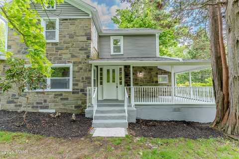 101 Homestead Drive, Dingmans Ferry, PA 18328
