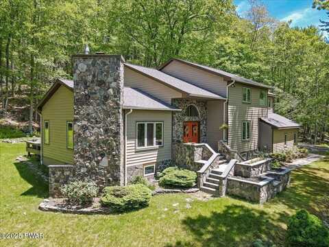 132 ROSEWOOD Drive, Greentown, PA 18426