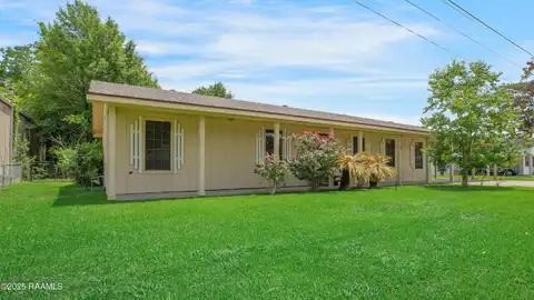 1204 W Saint Peter Street, New Iberia, LA 70560