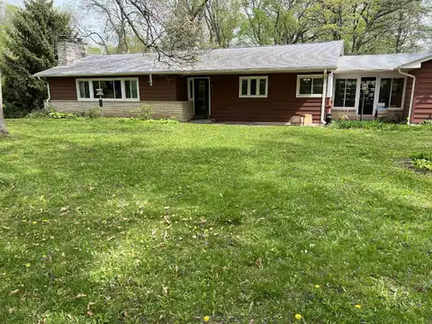3760 W U S Business 20 W, FREEPORT, IL 61032