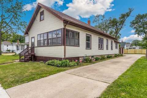 1006 W 1st, DIXON, IL 61021