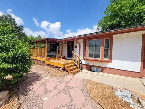 2115 Rangeview Dr, Pueblo, CO 81008