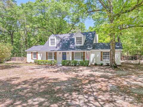 5700 Country Squire Dr, Milton, FL 32570