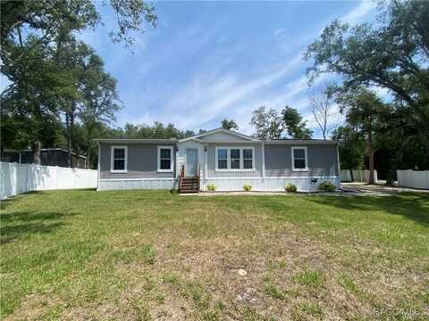 6724 S Hamburg Terrace, Homosassa, FL 34446