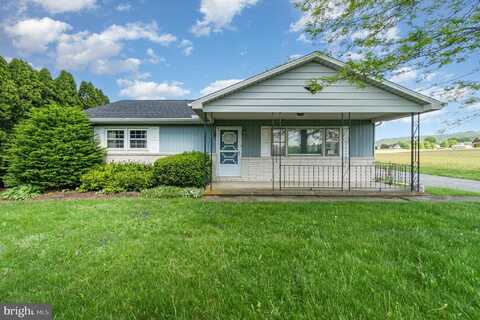 148 N GOOD SPRING ROAD, HEGINS, PA 17938