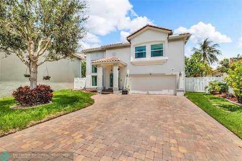 84 Gables Blvd, Weston, FL 33326