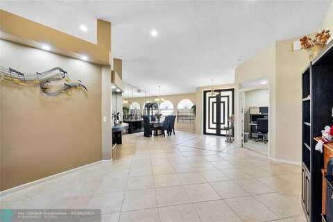 5624 NW 87th Way, Coral Springs, FL 33067