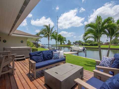 11 Sailfish Road, Vero Beach, FL 32960