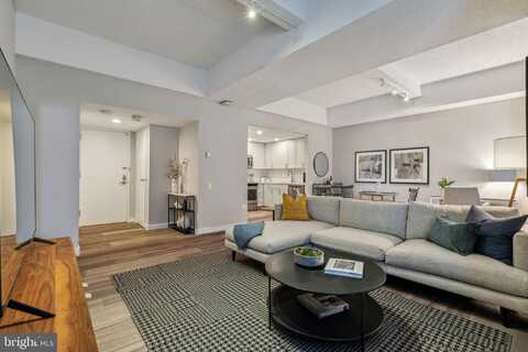 875 SANSOM STREET, PHILADELPHIA, PA 19107