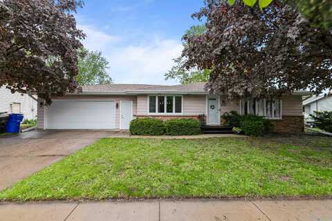 2112 E JOHN Street, APPLETON, WI 54915