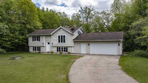 E3485 CRYSTAL Road, WAUPACA, WI 54981