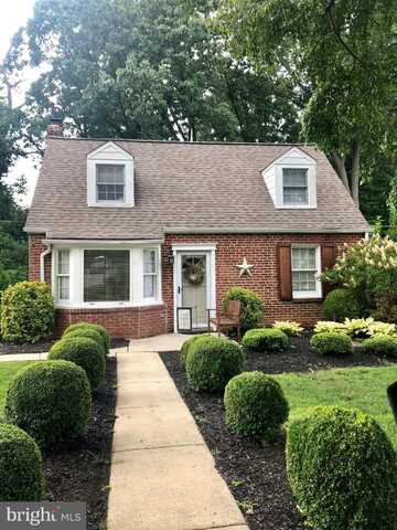 34 SURREY DRIVE, NEWTOWN SQUARE, PA 19073