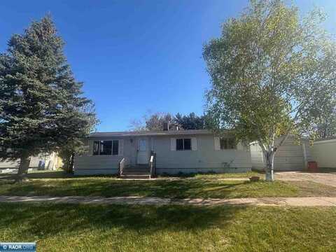 28 Cypress Blvd, Babbitt, MN 55706