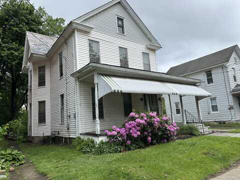 846 Thomas Street, Stroudsburg, PA 18360